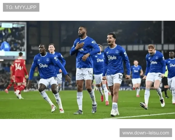 埃弗顿1-1布伦特福德，严重减员下太妃糖难取三分